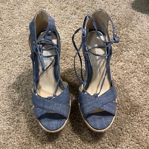 Jessica Simpson  wedges